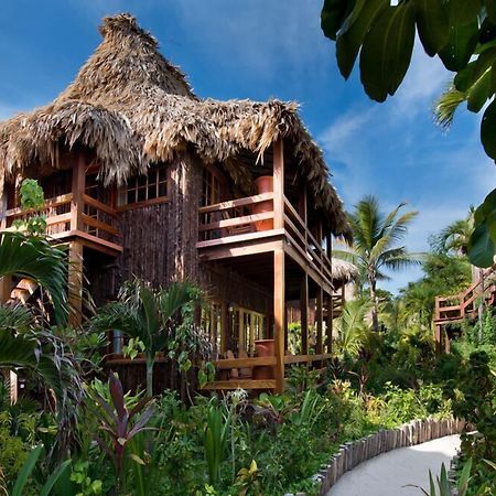 Ramons Village Resort 산페드로 외부 사진