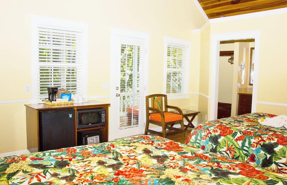 Ramons Village Resort 산페드로 외부 사진