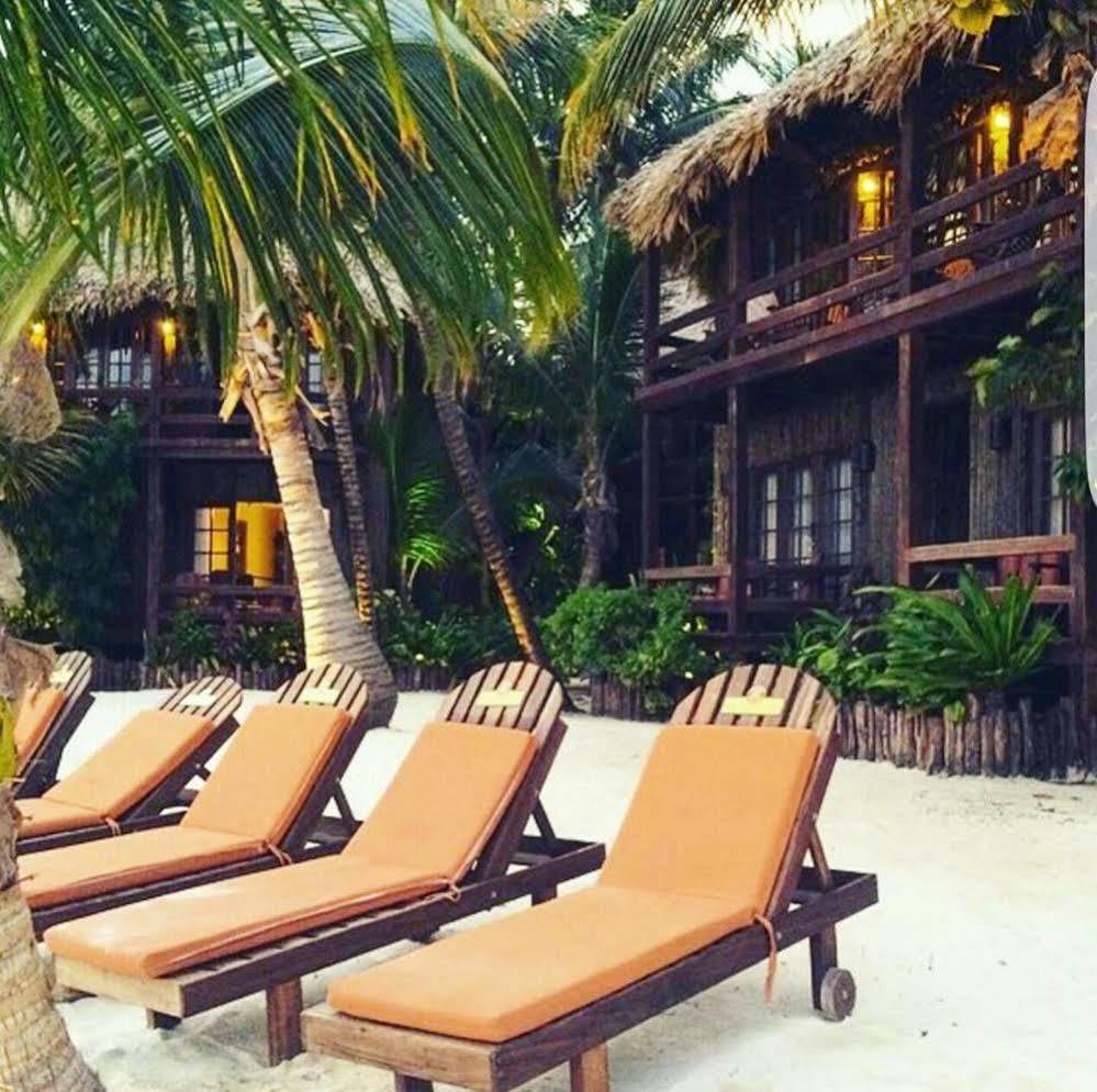 Ramons Village Resort 산페드로 외부 사진